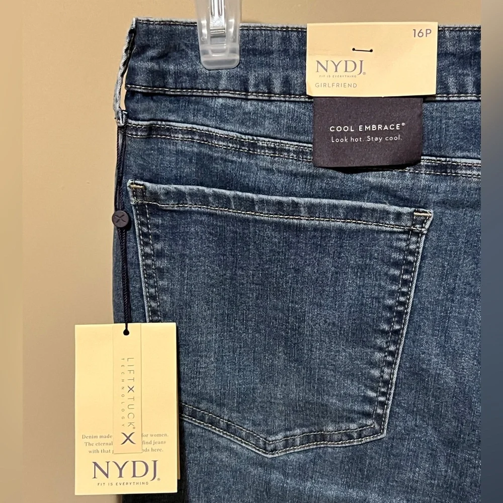 NYDJ Boyfriend jeans size 16p - Picture 4 of 4